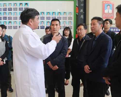 6细胞4级胚胎移植成功率低且风险高，专家建议避免使用